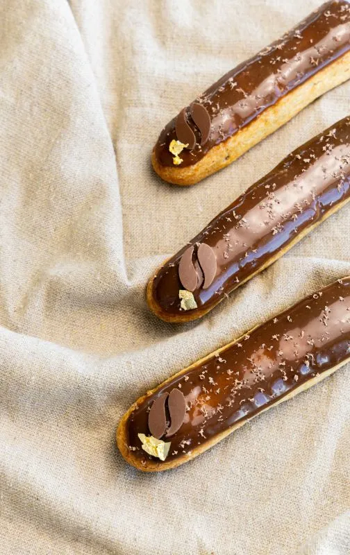 Eclair café