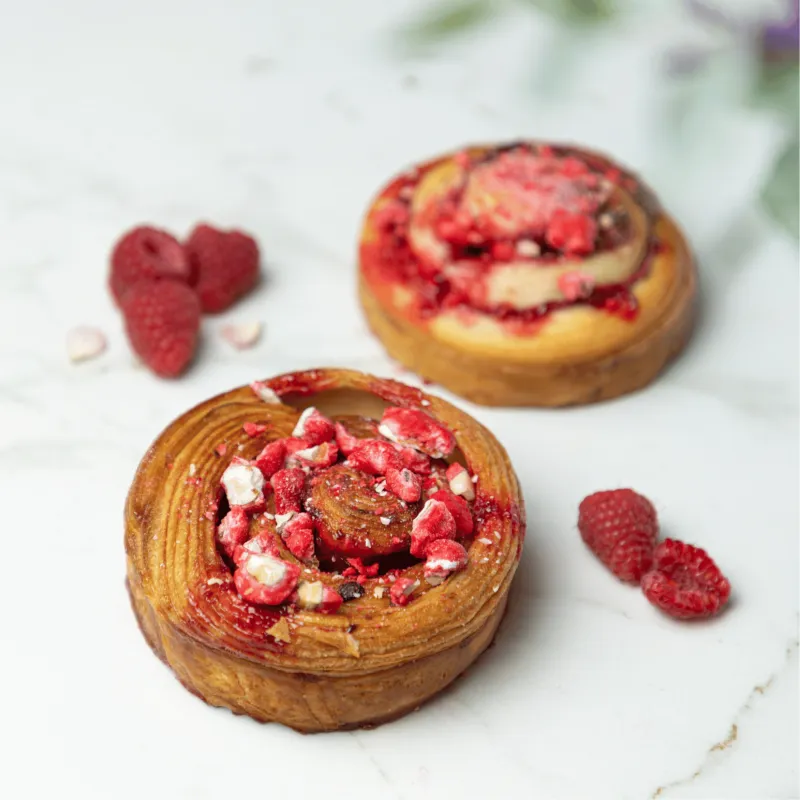 Roulé framboise-pralines roses