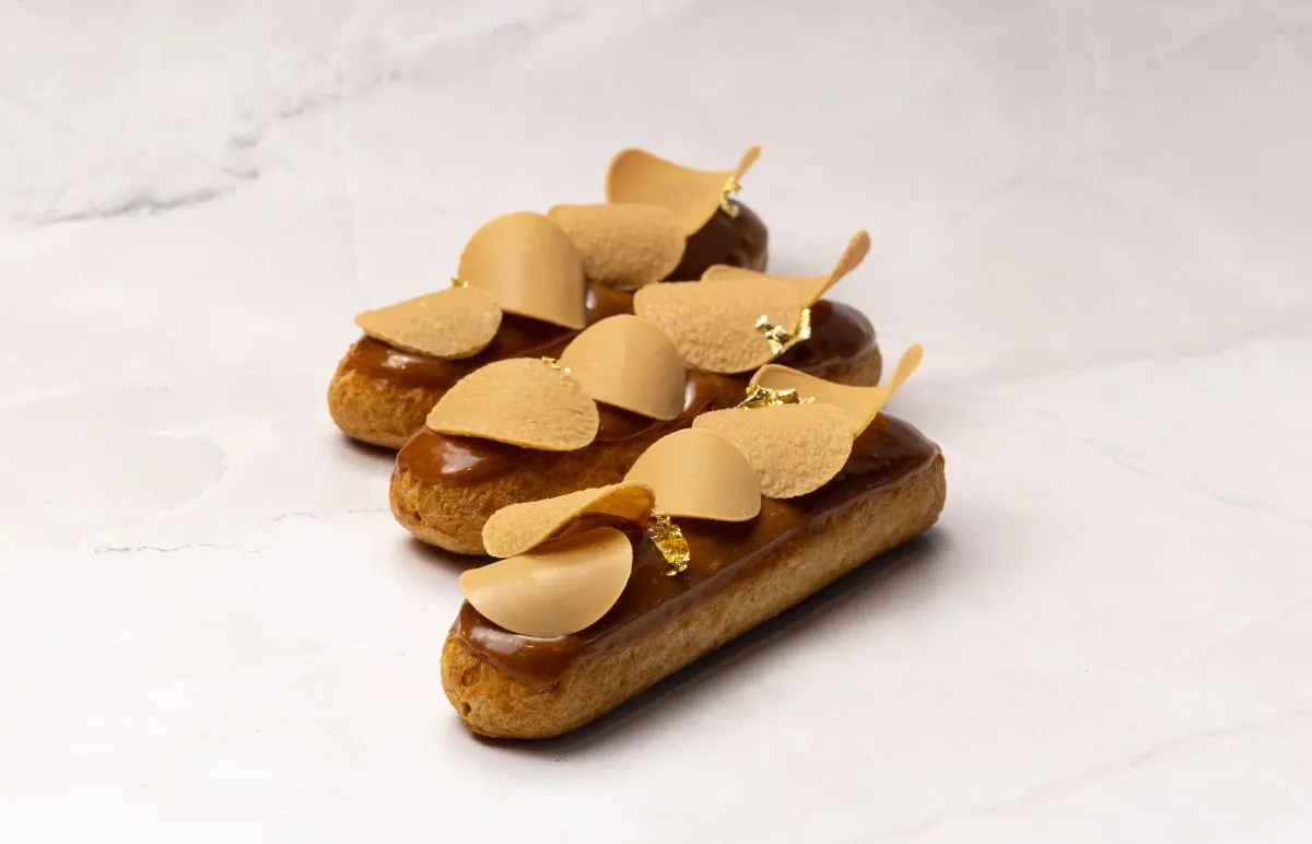 Éclair Caramel Fleur de Loire